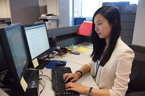現(xiàn)代企業(yè)管理專業(yè) 服務(wù)企業(yè)發(fā)展的智慧引擎